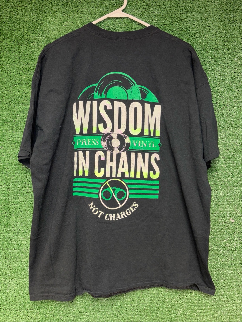 Wisdom In Chains Vintage Y2K Press Vinyl Shirt XXL Gildan tag Punk Oi!